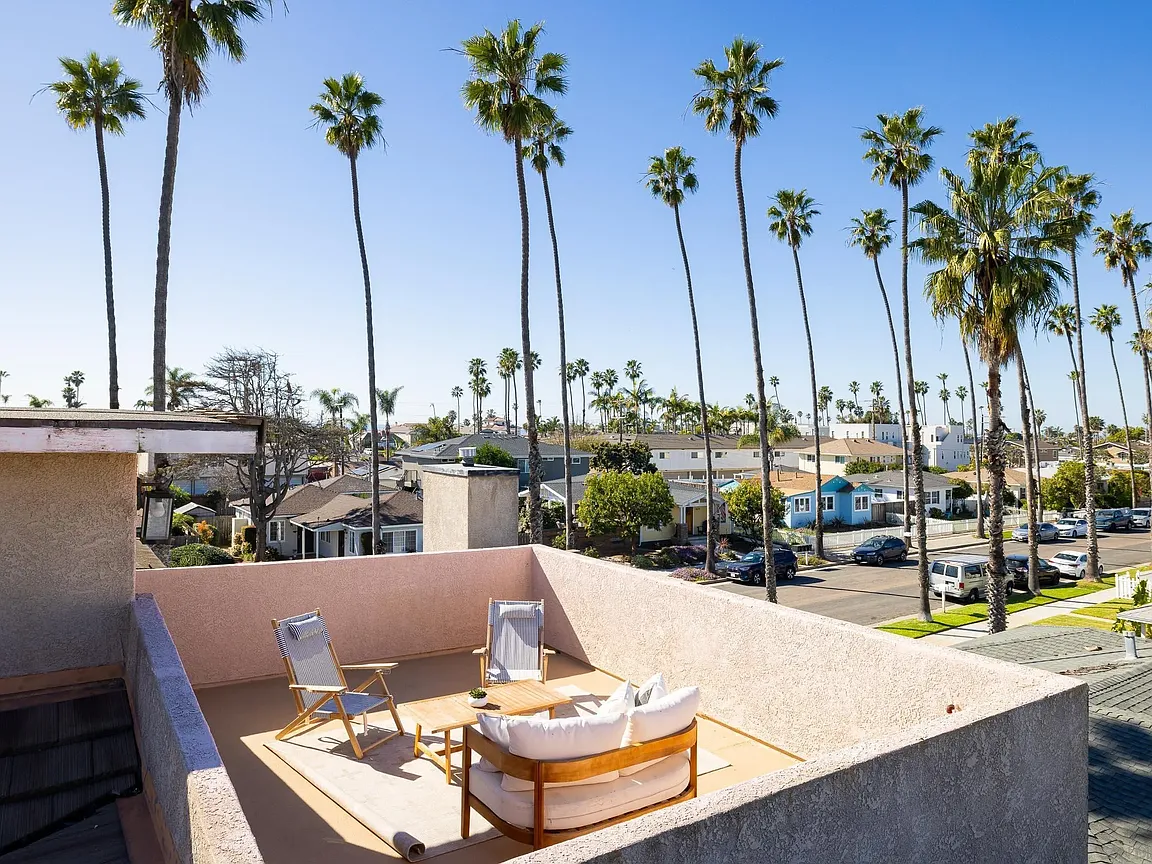 Rooftop view over South Oceanside